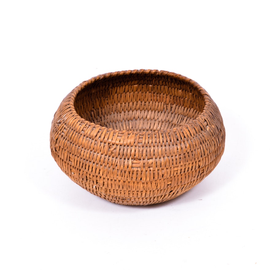 Small 19th C. Handmade Native American Woven Basket