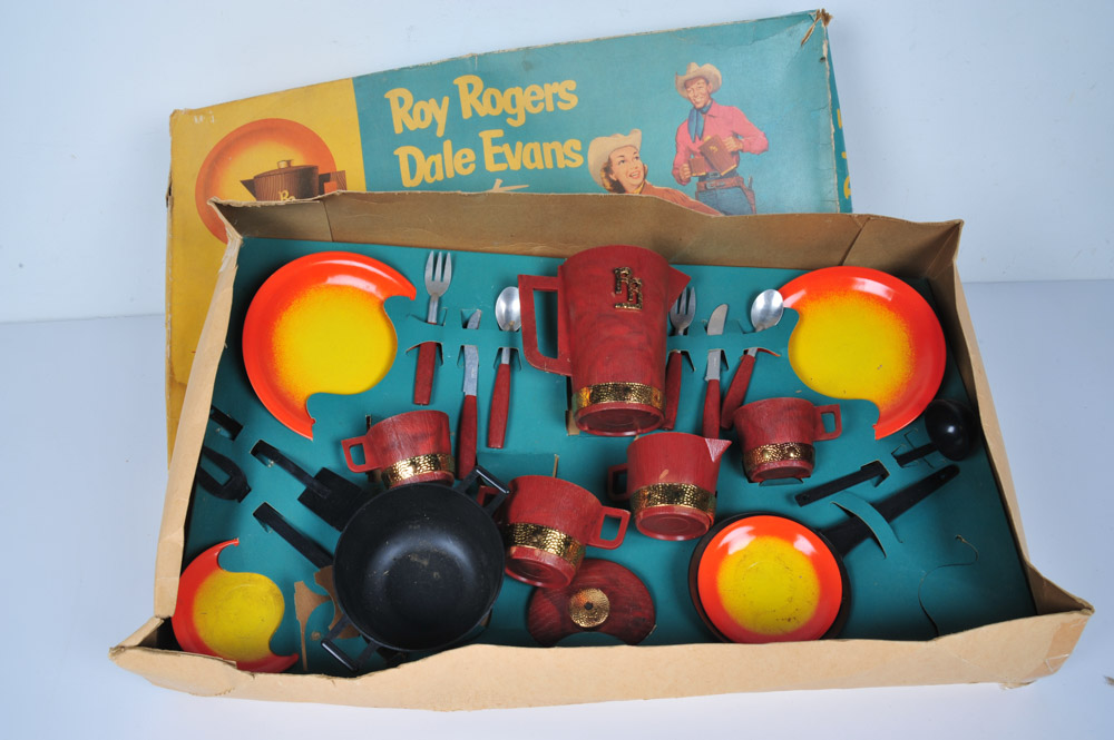 Roy Rogers and Dale Evans Vintage Dinner Set, Lunch Box, Guitar and Standee