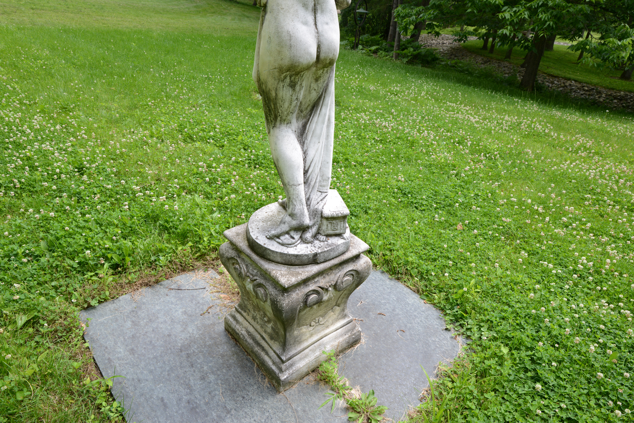 Greek Goddess Garden Statue