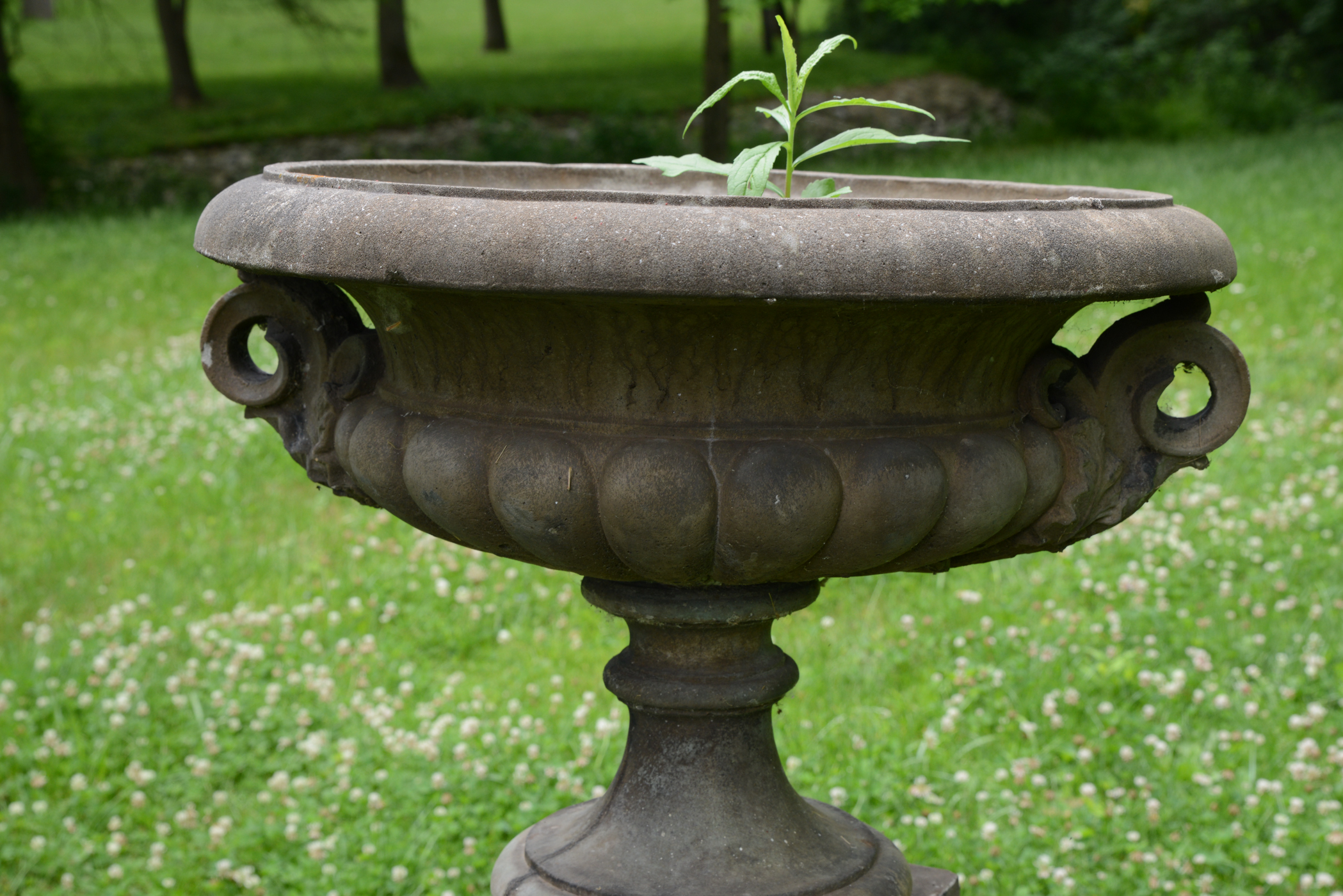 Outdoor Concrete Pillar and Urn Planter