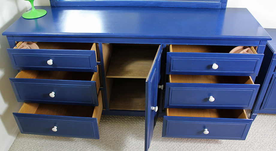 Royal Blue R-Way Dresser with Mirror and Nightstand