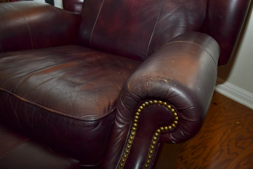 Lay-Z-Boy Buchanan High Leg Recliner with WovenWorkz Throw Blanket