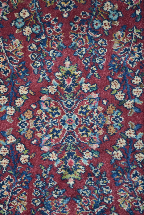 Machine Made Sarouk-Style Accent Rug