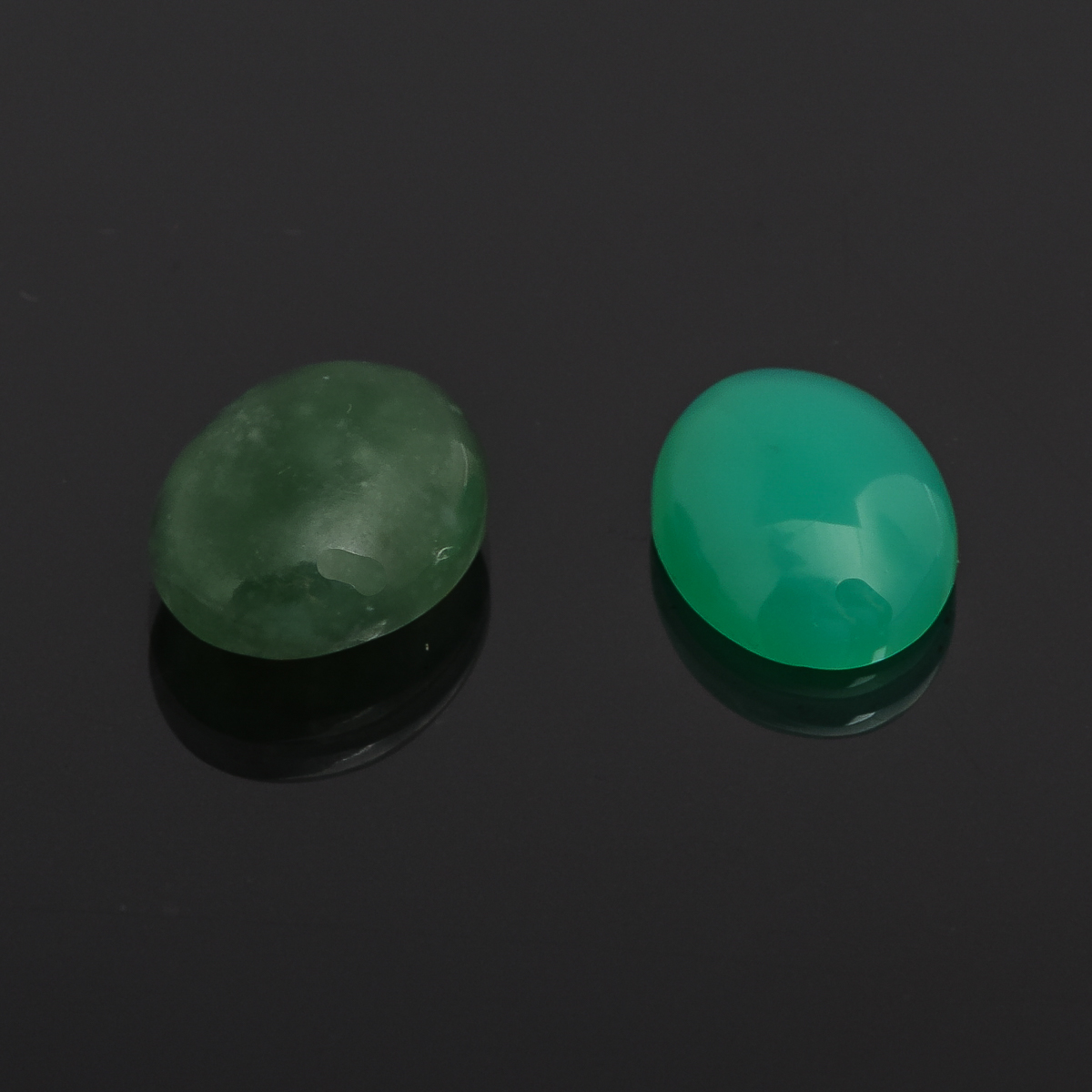 Pair of Green Loose Stones