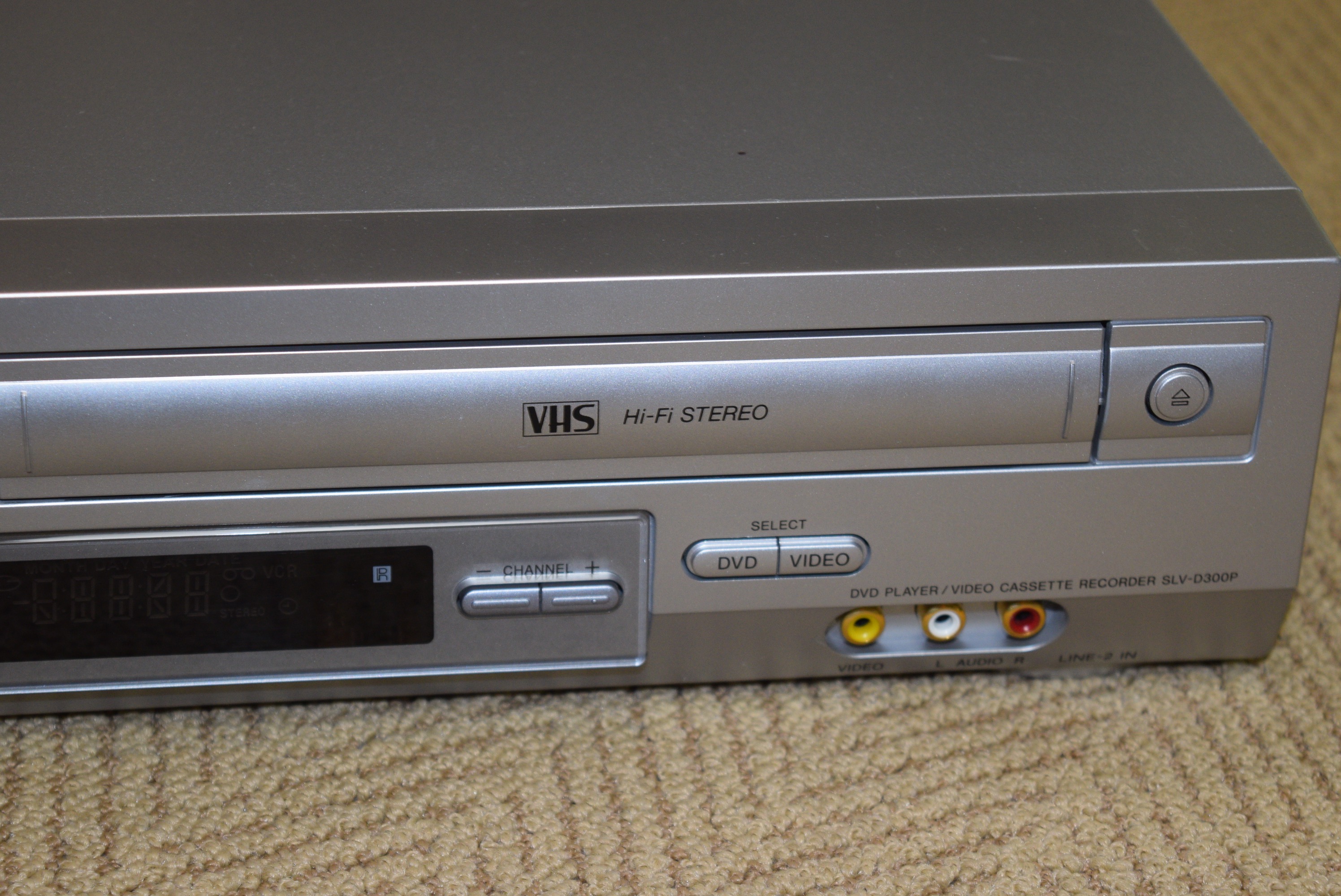 Sony VCR and DVD Player