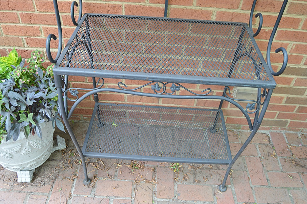 Lyon-Shaw Black Iron Baker's Rack