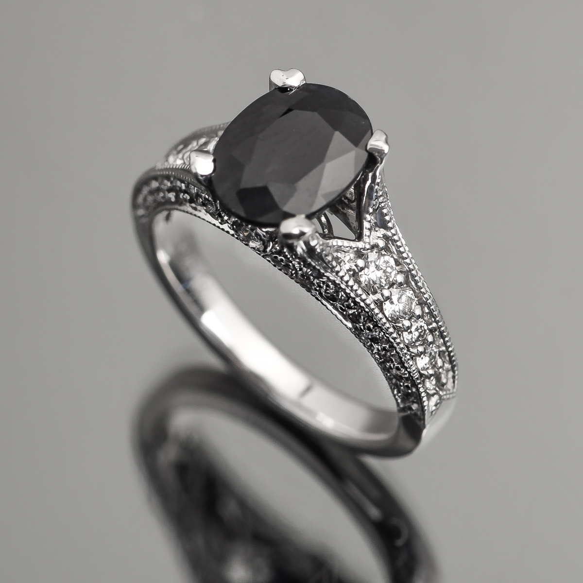 14k White Gold 1.63 Carat Sapphire Ring