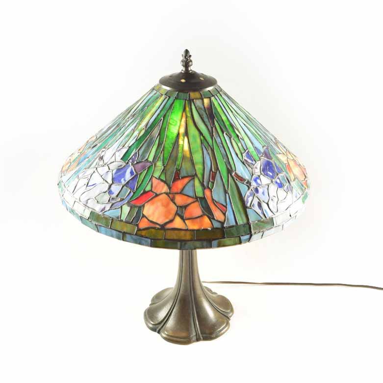 Tiffany Style Table Lamp
