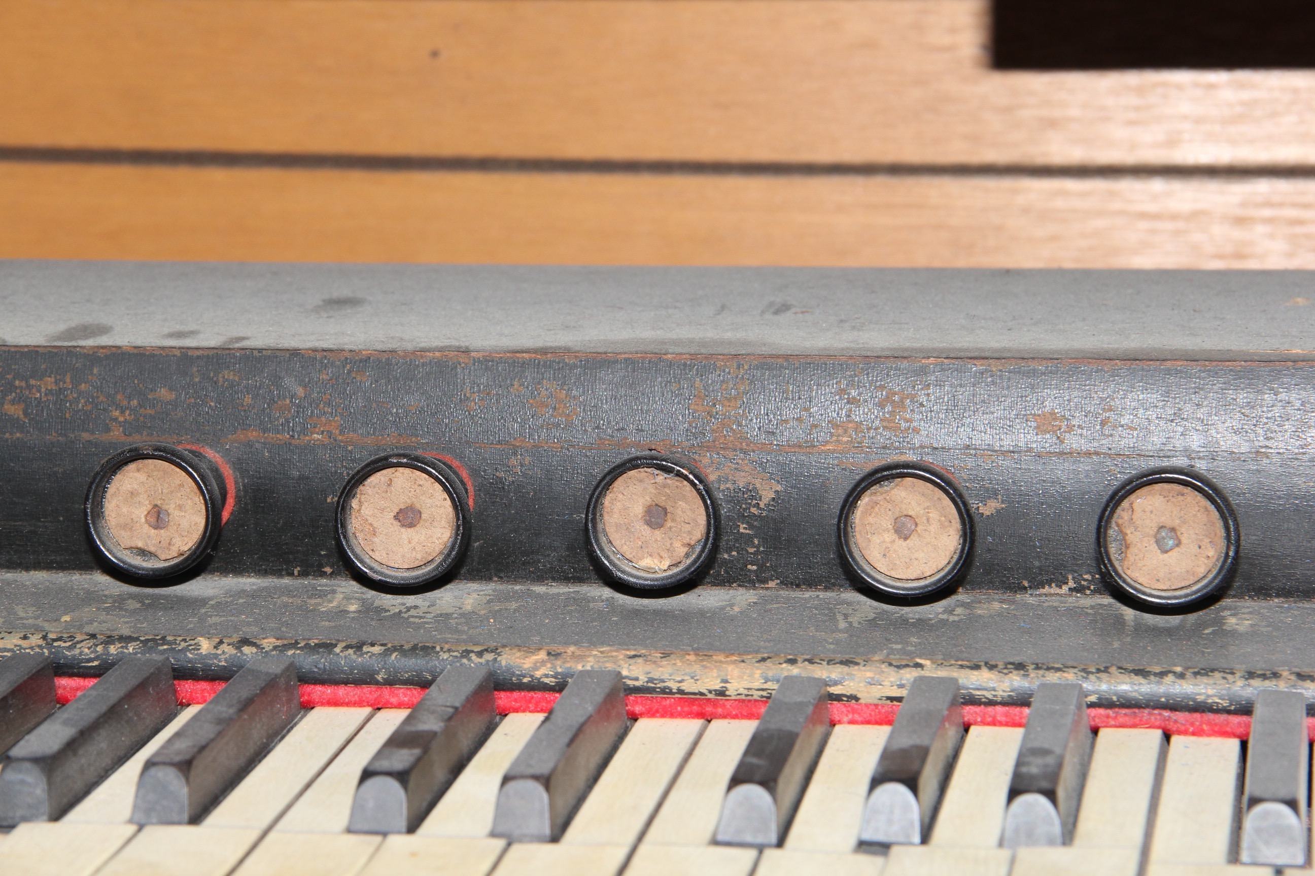 Antique Renaissance Style New England Organ Company Pump Organ