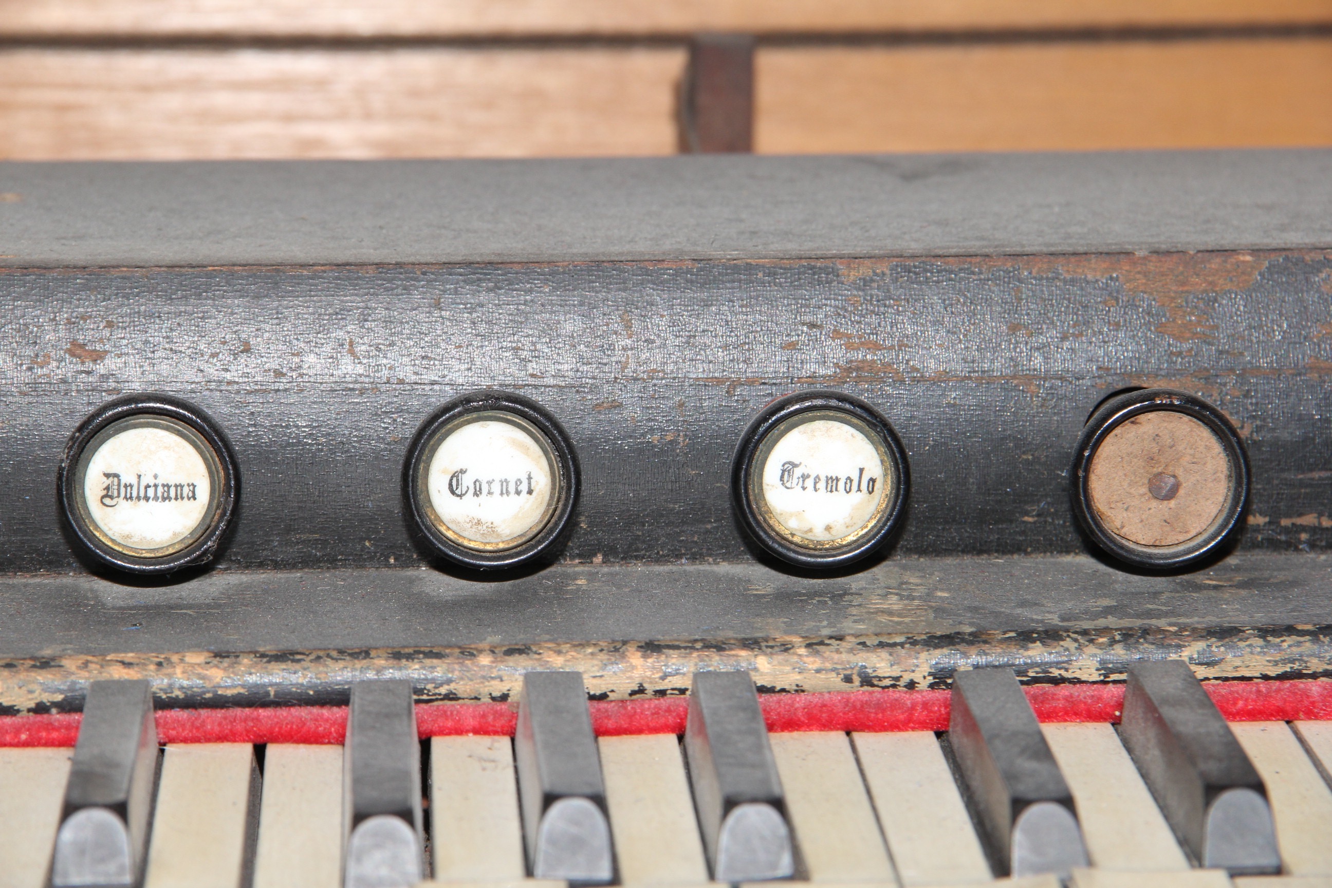 Antique Renaissance Style New England Organ Company Pump Organ