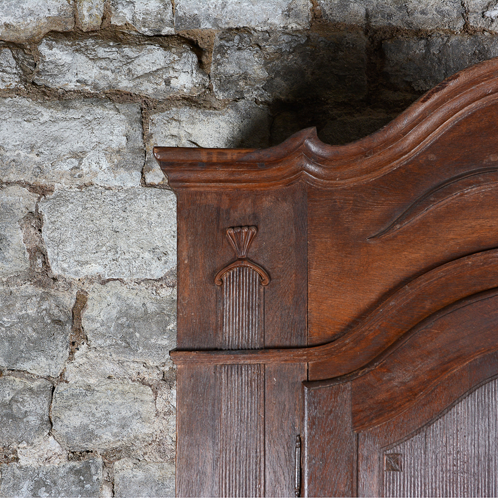 Early 19th Century Antique Oak Wardrobe