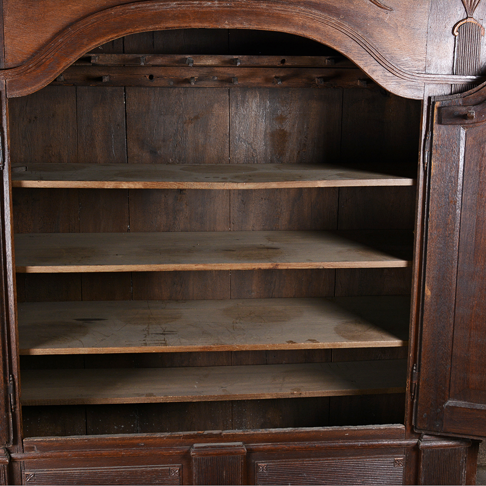 Early 19th Century Antique Oak Wardrobe