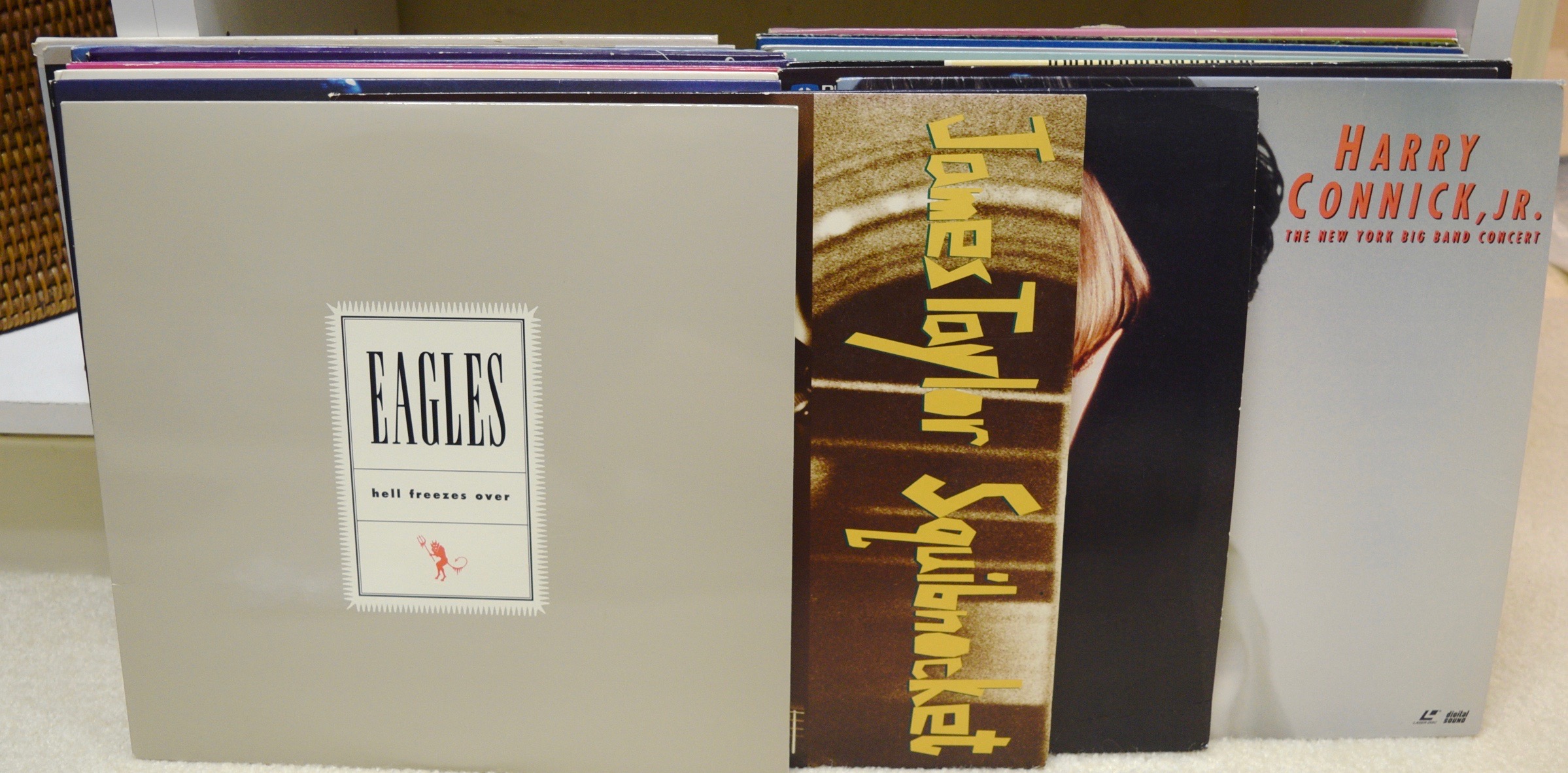 ProScan Laser Disc and CD Player with Laser Discs