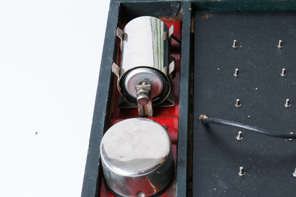 Vintage Knapp Electric Questioner Game