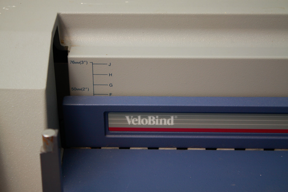 VeloBind Model 750 Binding Machine with Supplies