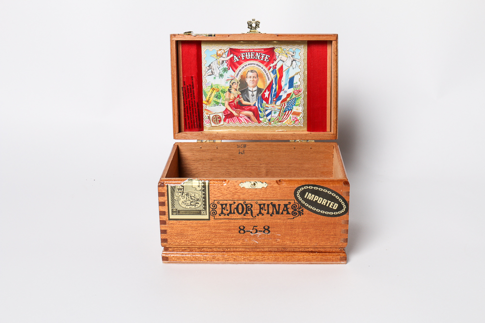Dominican Republic Wood Cigar Box