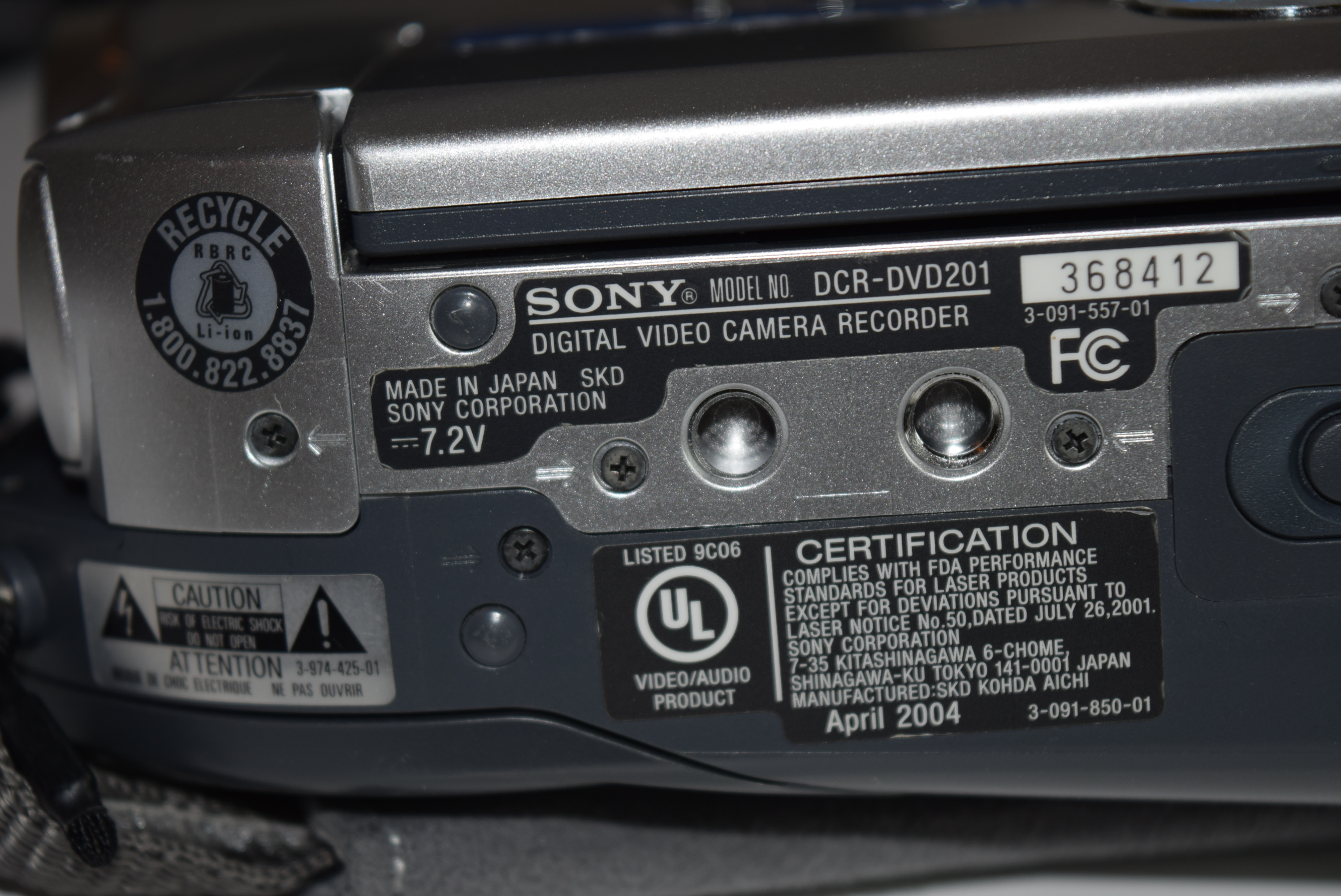 Sony Handycam DCR-DVD201 Digital Video Camera Recorder