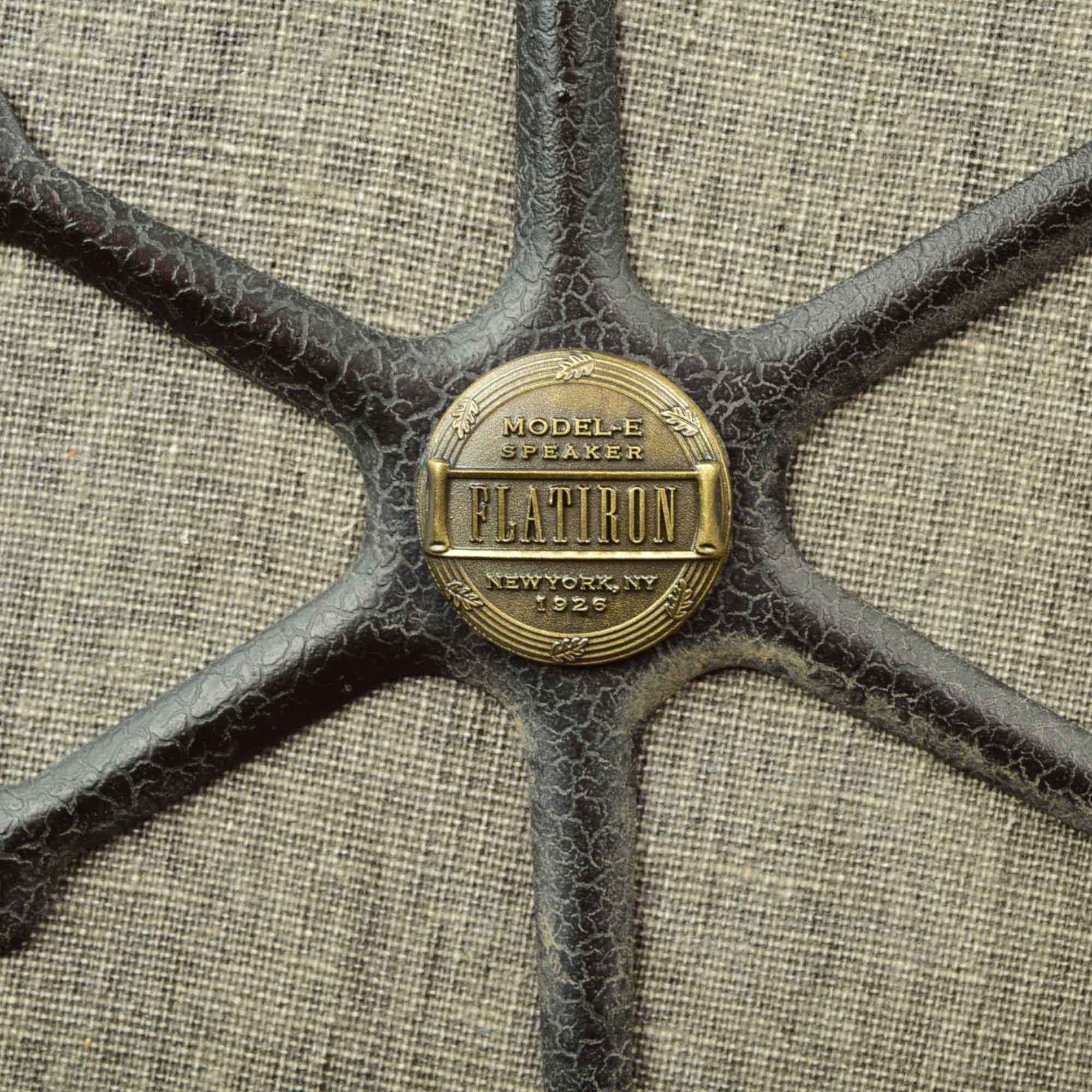 1928 Style Restoration Hardware Flatiron Bluetooth Speaker E3