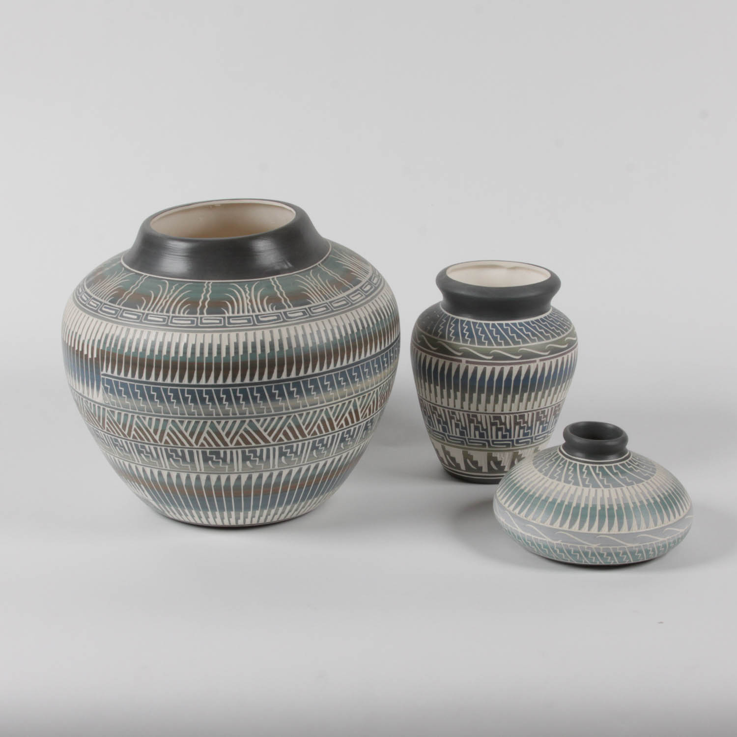 Navajo Pottery Set