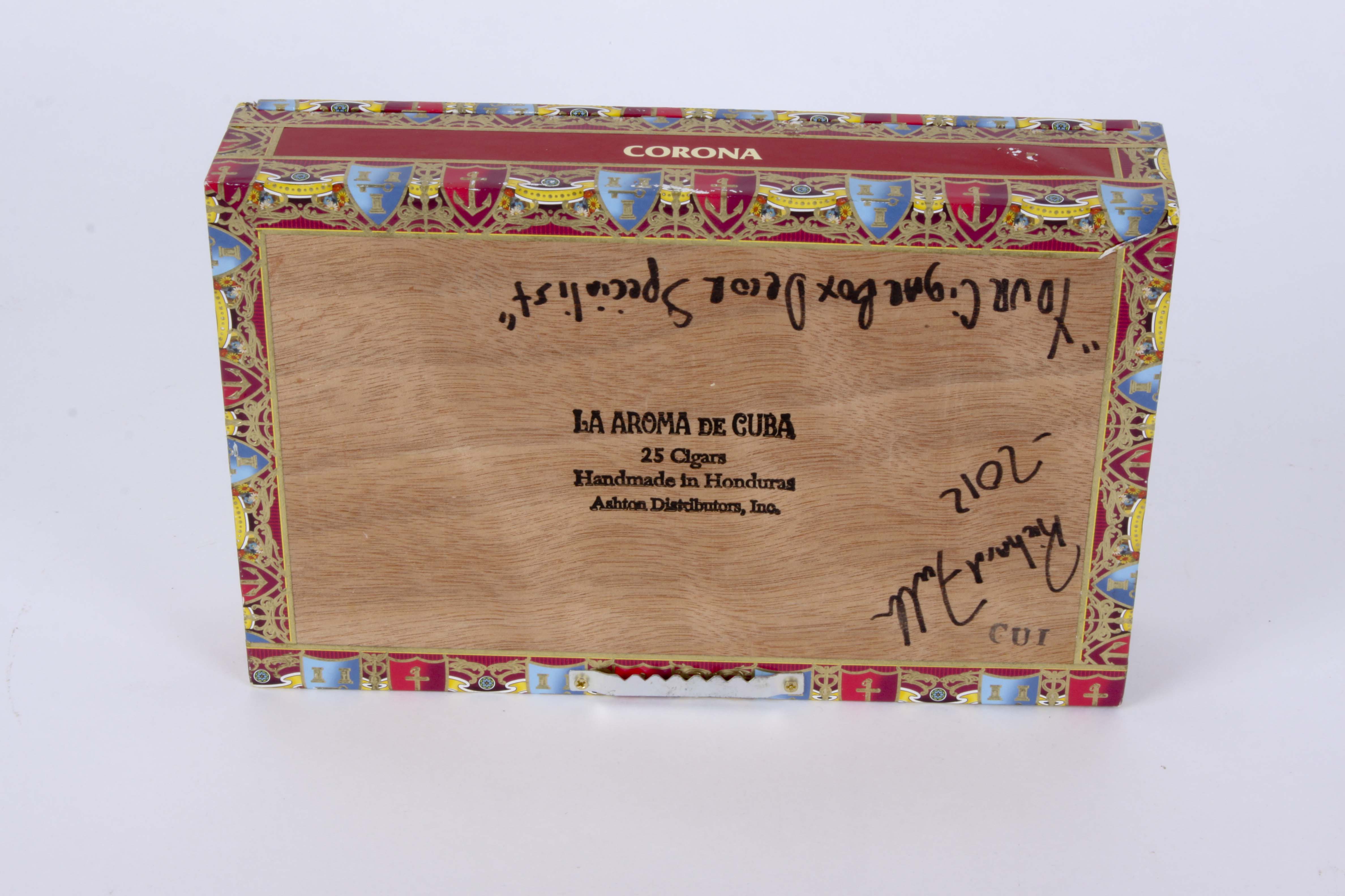 La Aroma de Cuba Cigar Box Clock