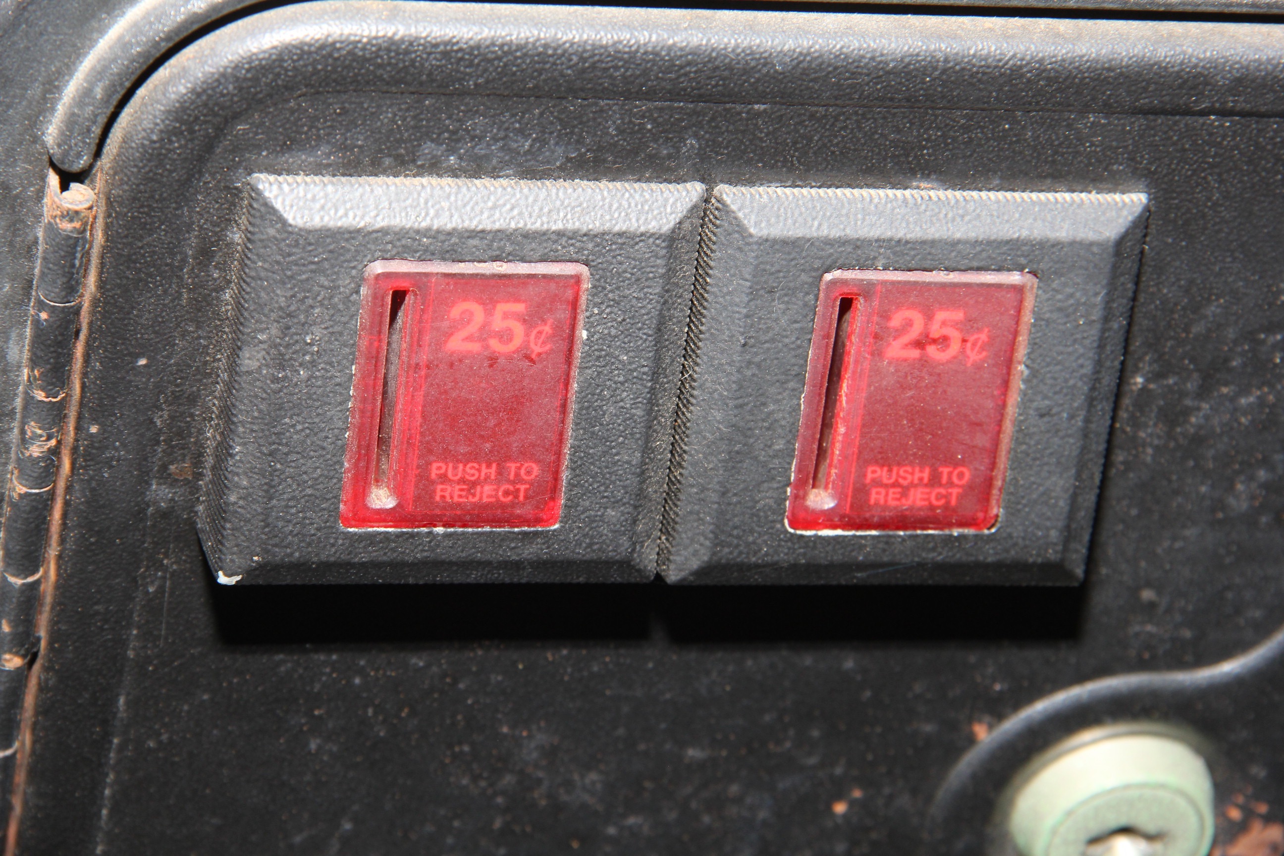 Vintage Atari Gravitar Arcade Cabinet