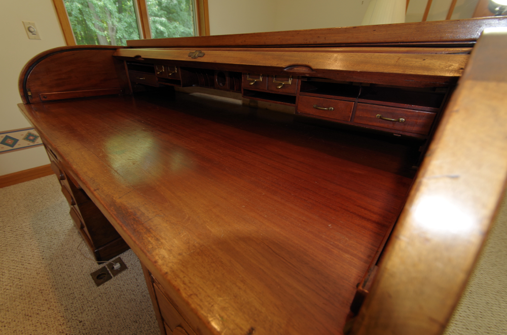 Doten Dunton Roll Top Desk
