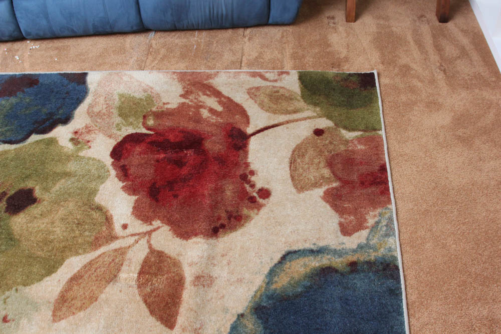Machine Made "Watercolor Floral" Area Rug