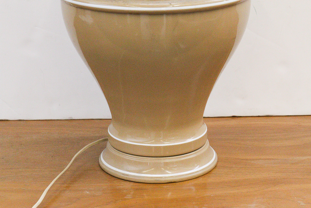 Country Style Enameled Metal  Lamp