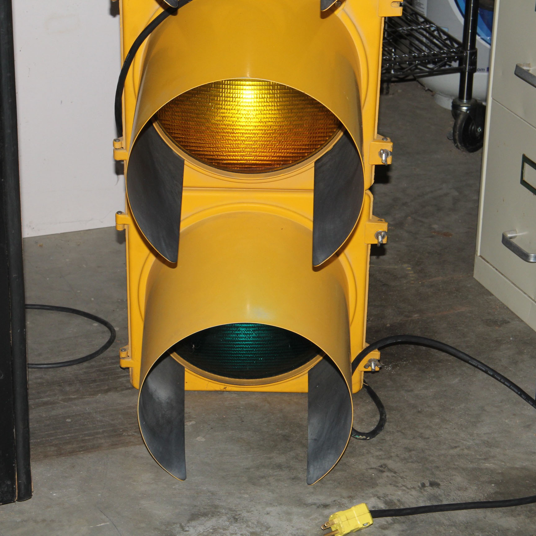 North American Hanging Traffic Light