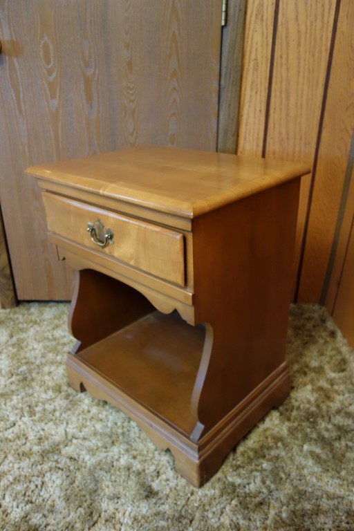Mid Century Kroehler Bedroom Set