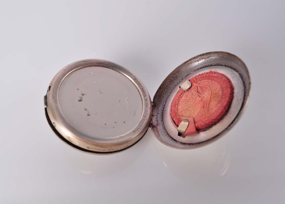 Vintage Silvertone Colgate Compact