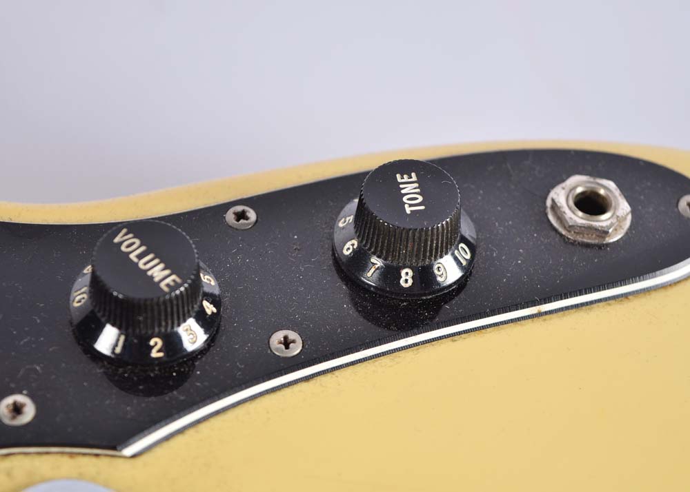 Fender Musicmaster Electric Guitar