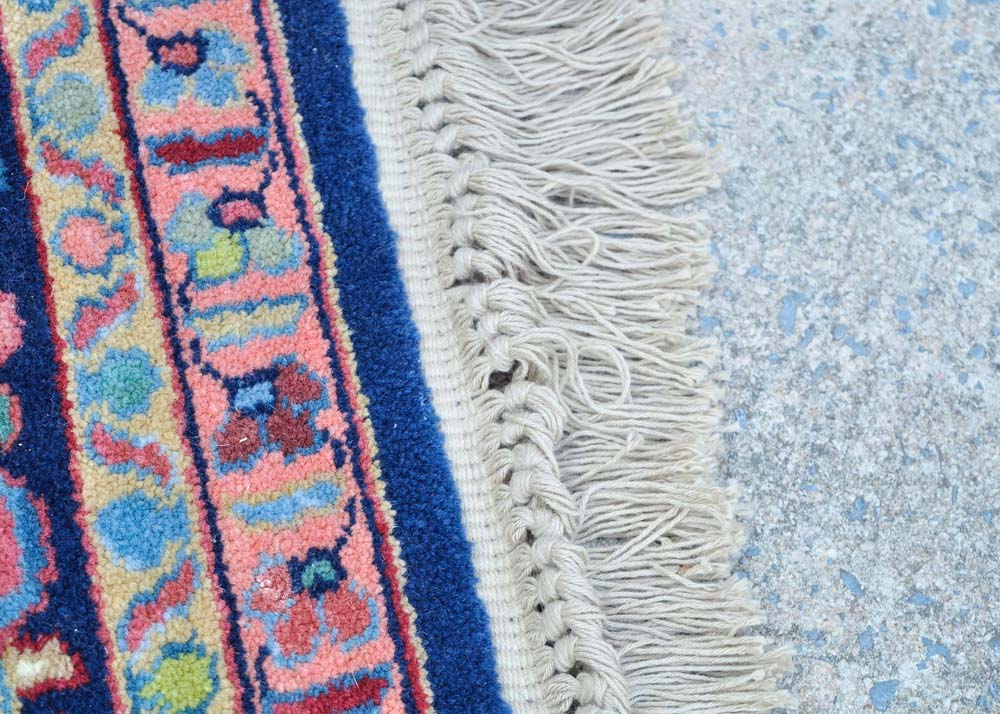 Large Machine-Made Heriz Area Rug