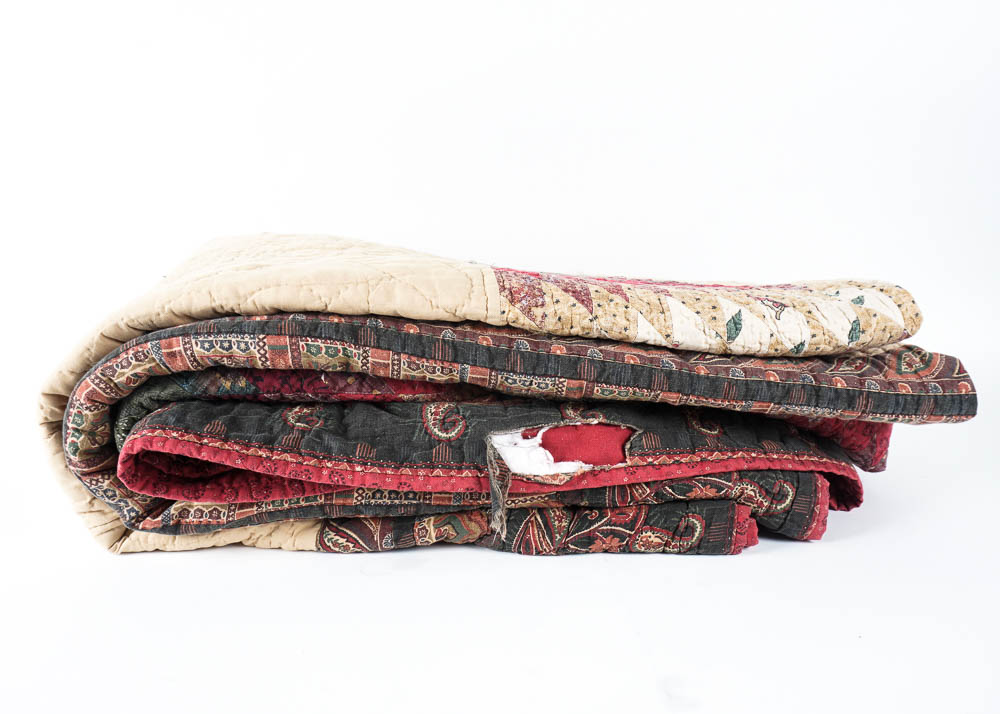 Queen Size Quilt with Throw Blanket and Throw Pillow