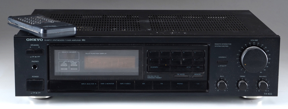 Onkyo Quartz Synthesized Tuner Amplifier R1