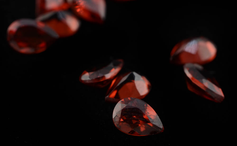Loose Garnet Gemstones