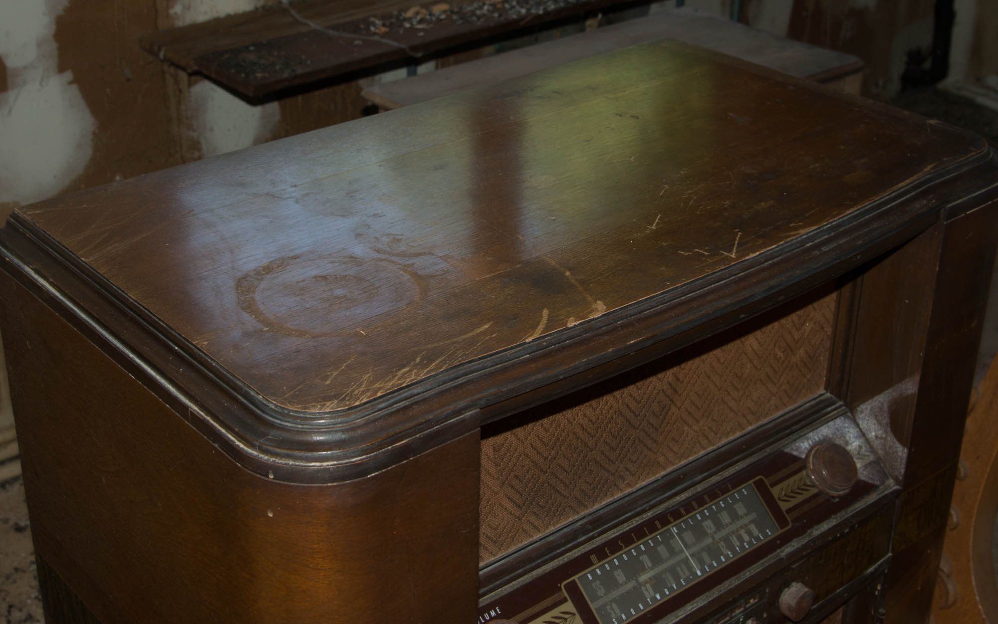 Art Deco Style Westinghouse Radio and Turntable