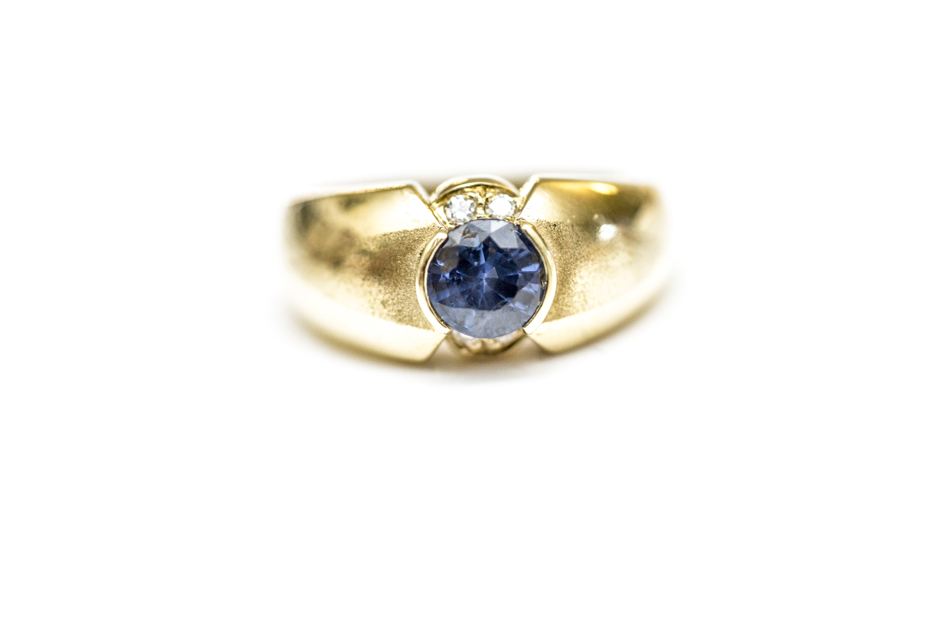 18K Gold Sapphire and Diamond Ring