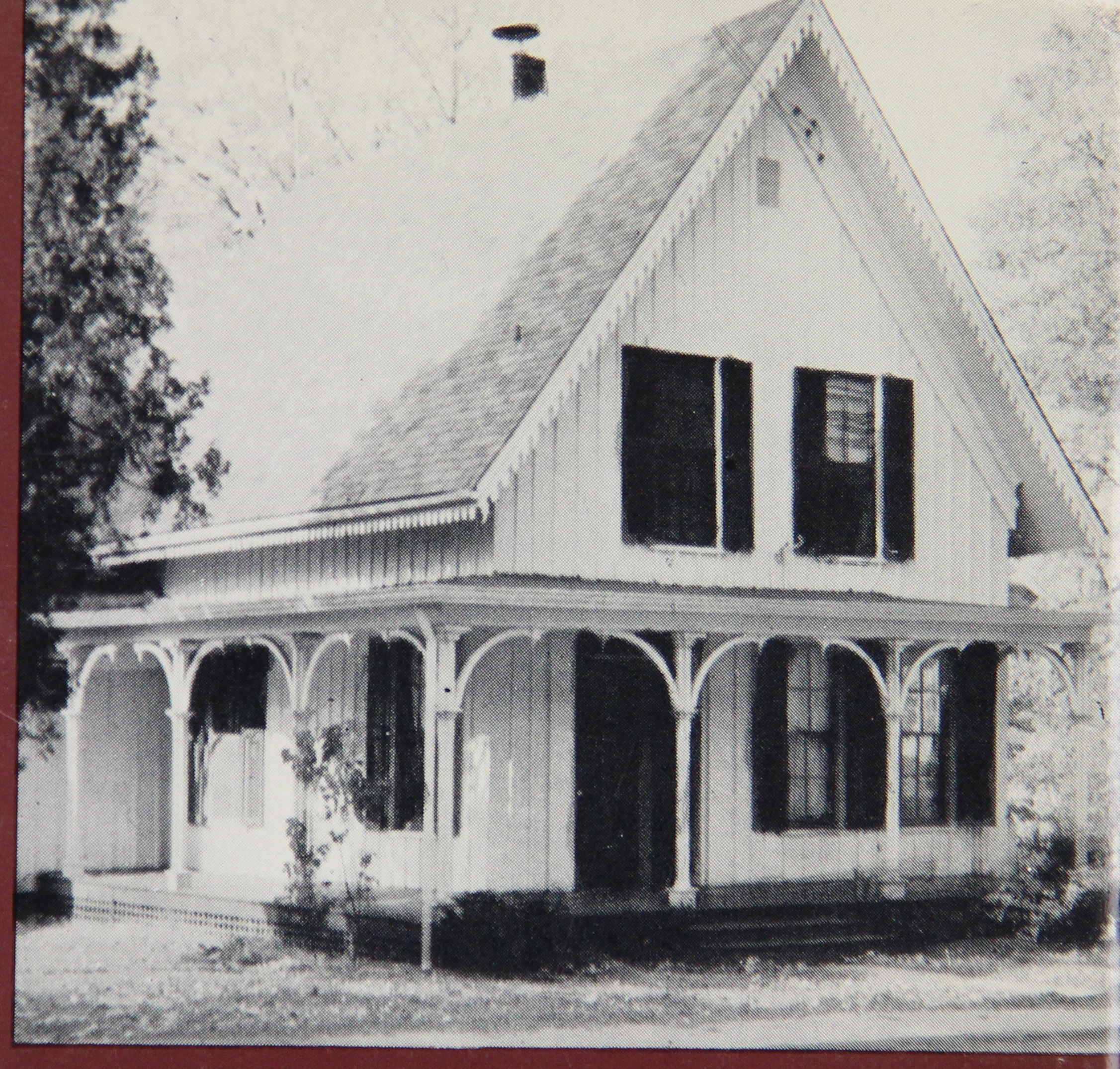 "A Guide to Old American Houses: 1700-1900" by Henry Lionel Williams and Ottalie K. Williams