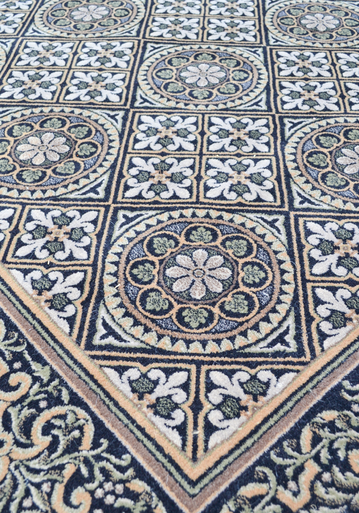 Karastan Royal Court "Empire Tile" Area Rug