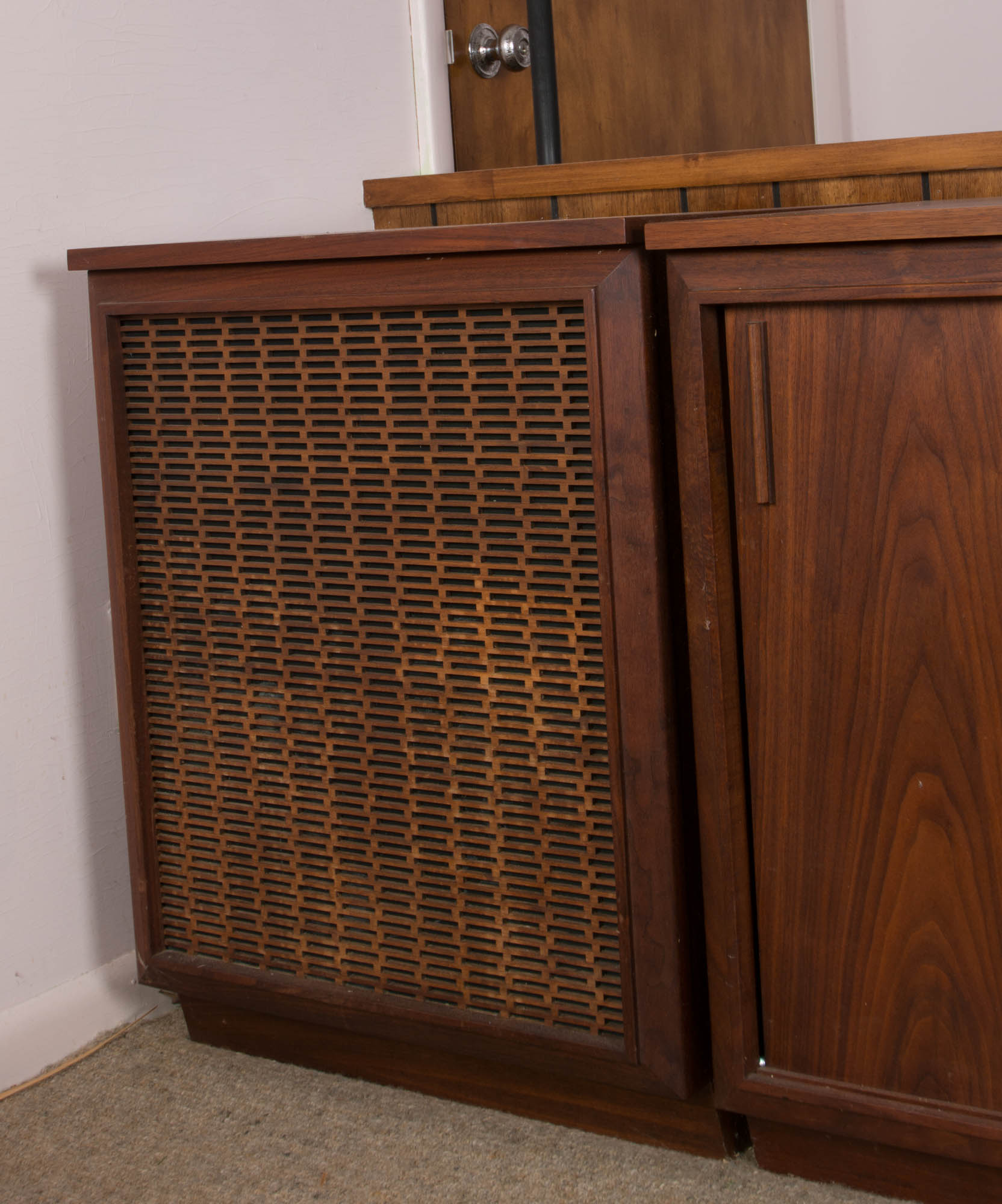 Mid-Century Barzilay Walnut Stereo Console with External Speakers