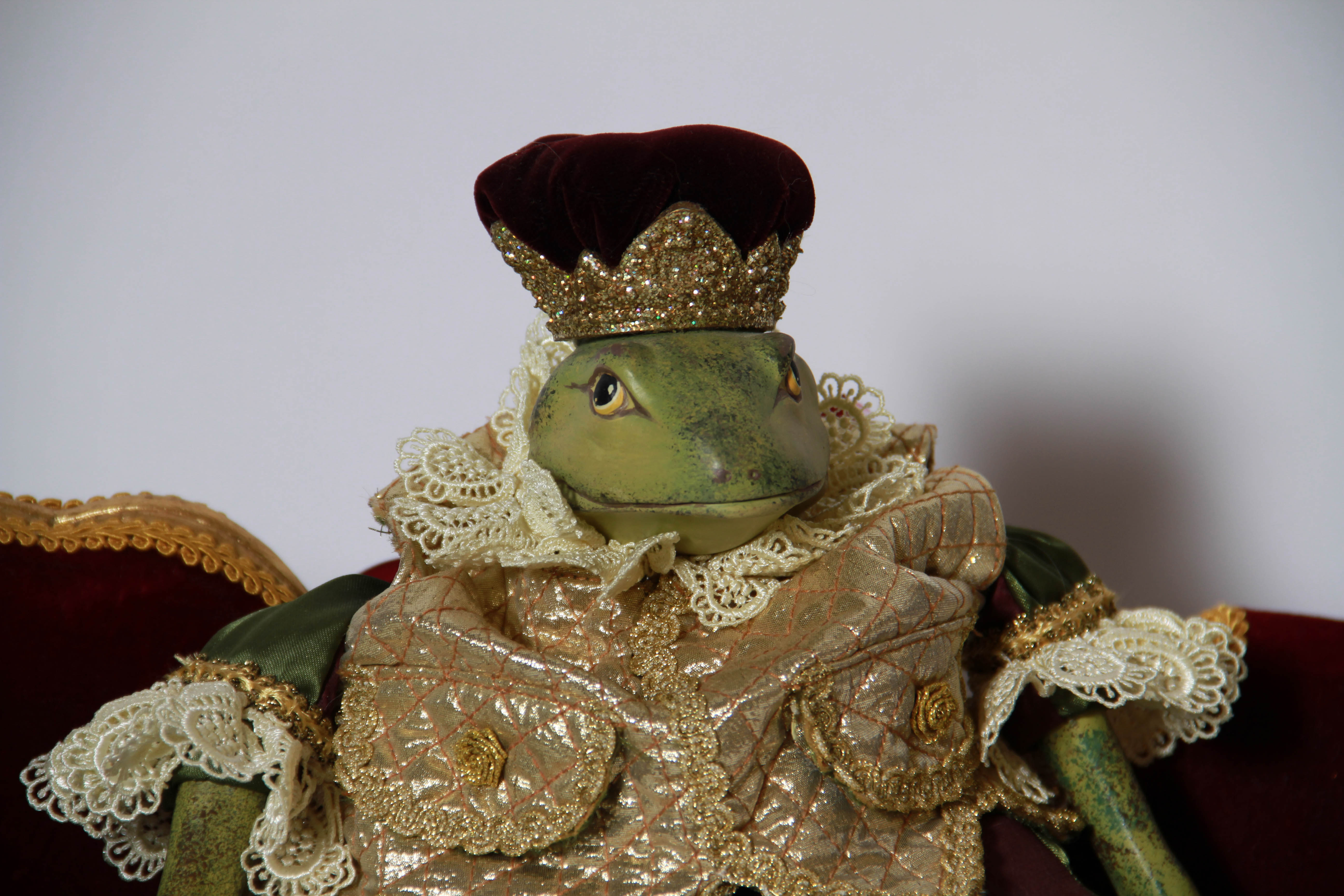 Katherine's Collection Wayne Kleski Frog Prince and Couch