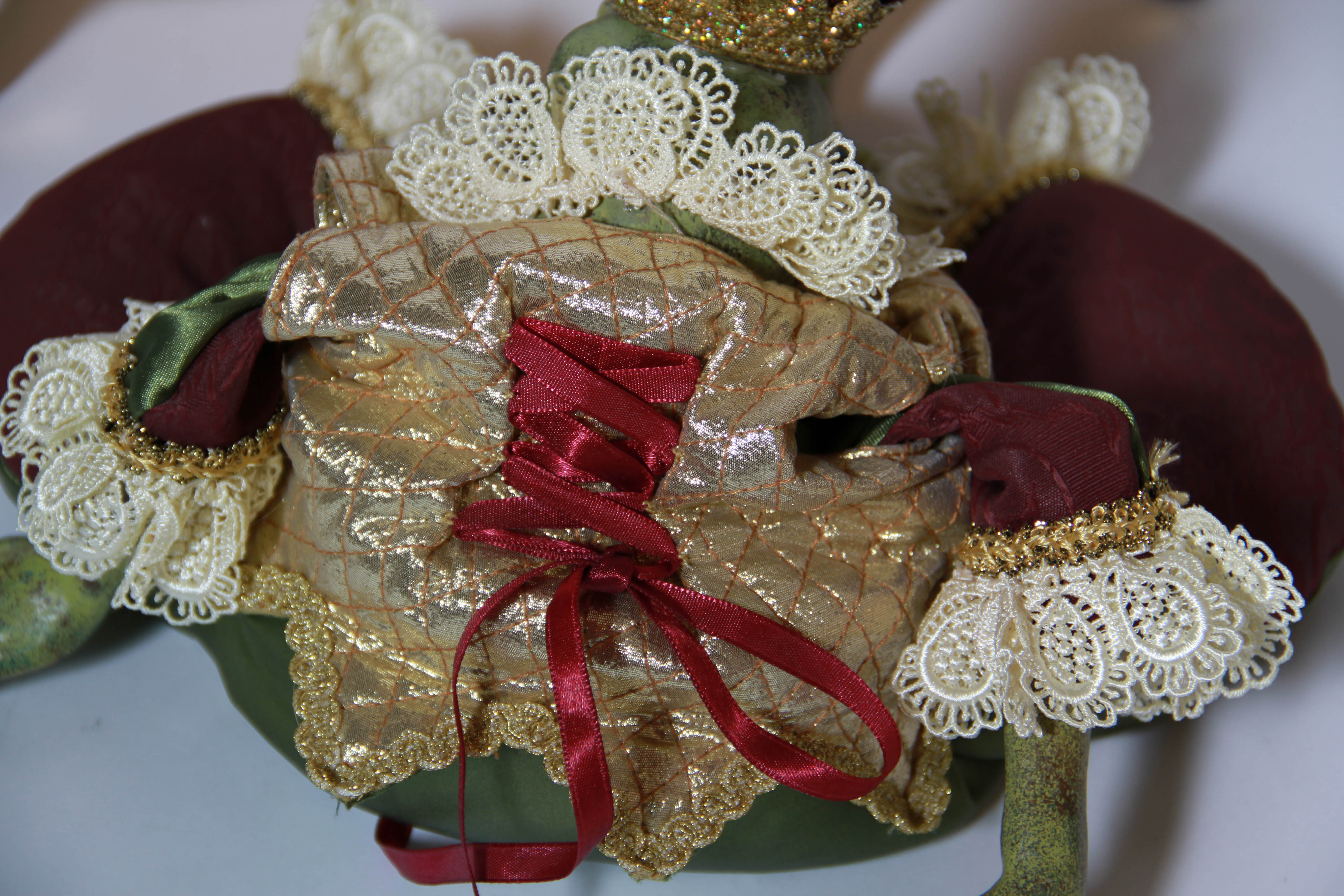 Katherine's Collection Wayne Kleski Frog Prince and Couch