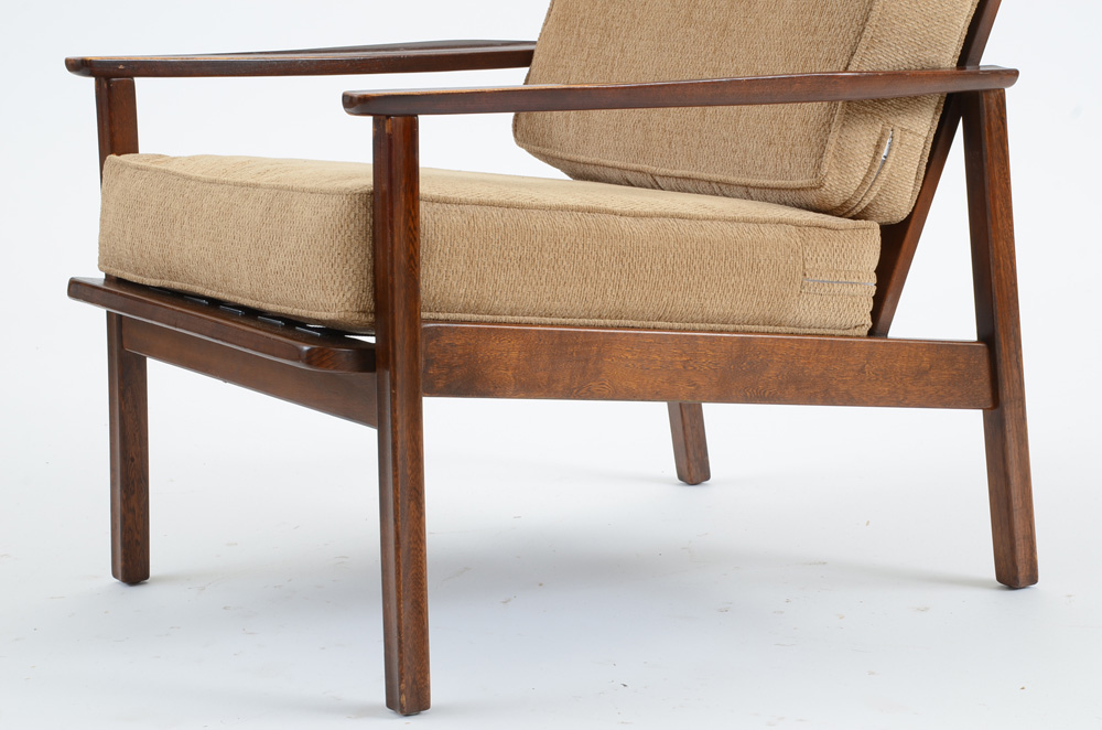 Danish Modern Hans Wegner Style Walnut Lounge Chair