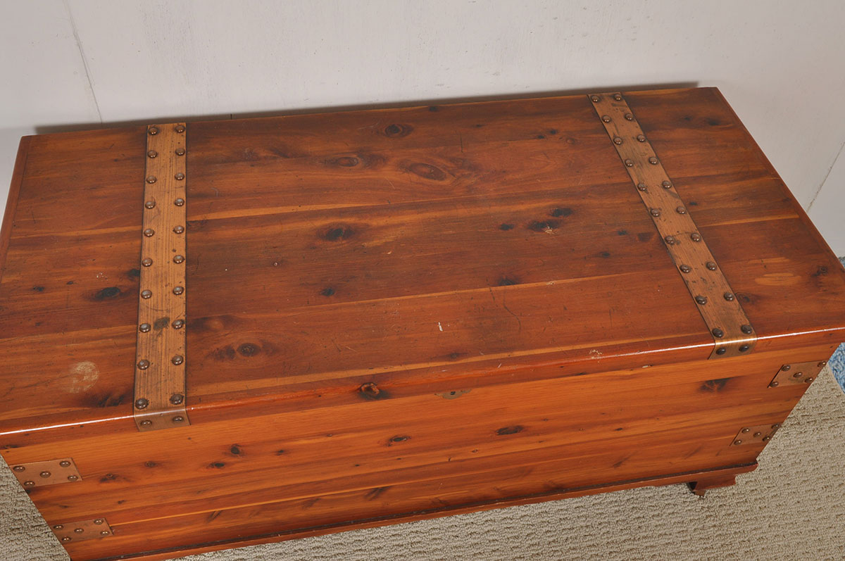 Standard Line Cedar Chest with Copper Straps
