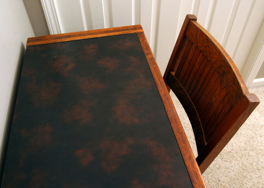 Young Hinkle Desk with Chair