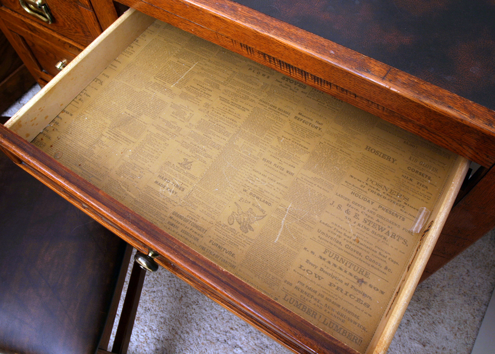 Young Hinkle Desk with Chair