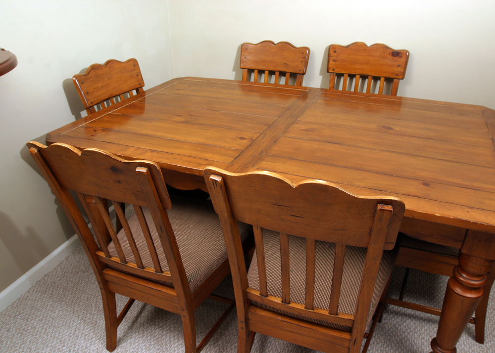 Drexel Heritage Dining Table and Chairs