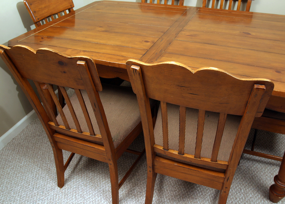 Drexel Heritage Dining Table and Chairs