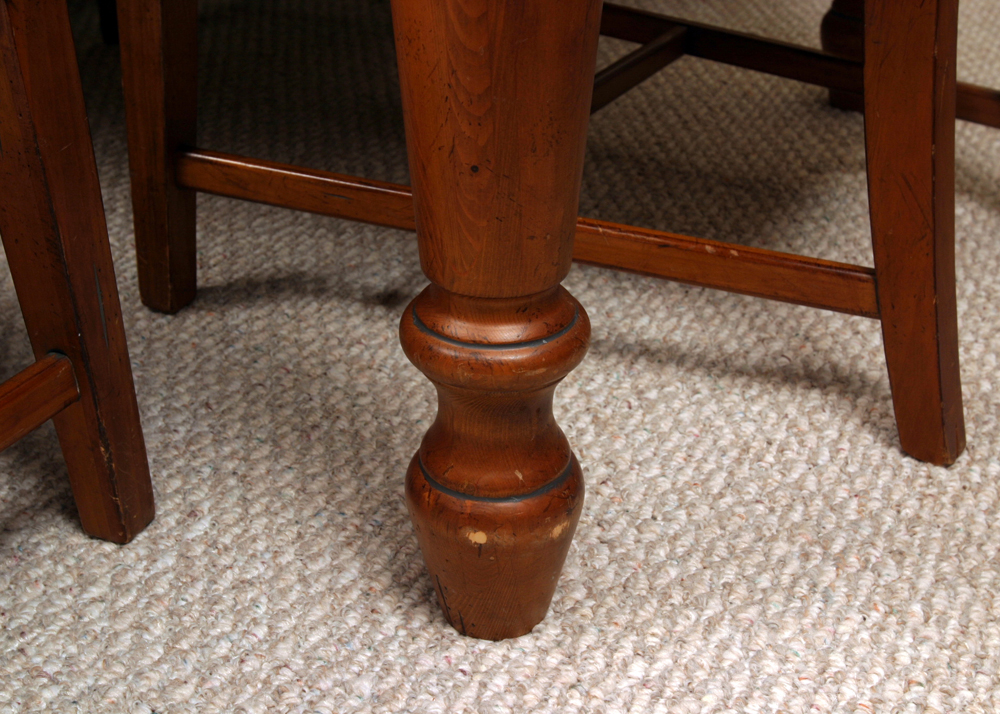 Drexel Heritage Dining Table and Chairs